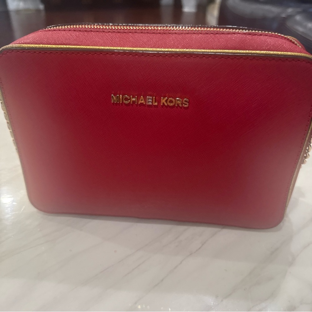 Michael Kors Jet Set Crossbody Bag - Red